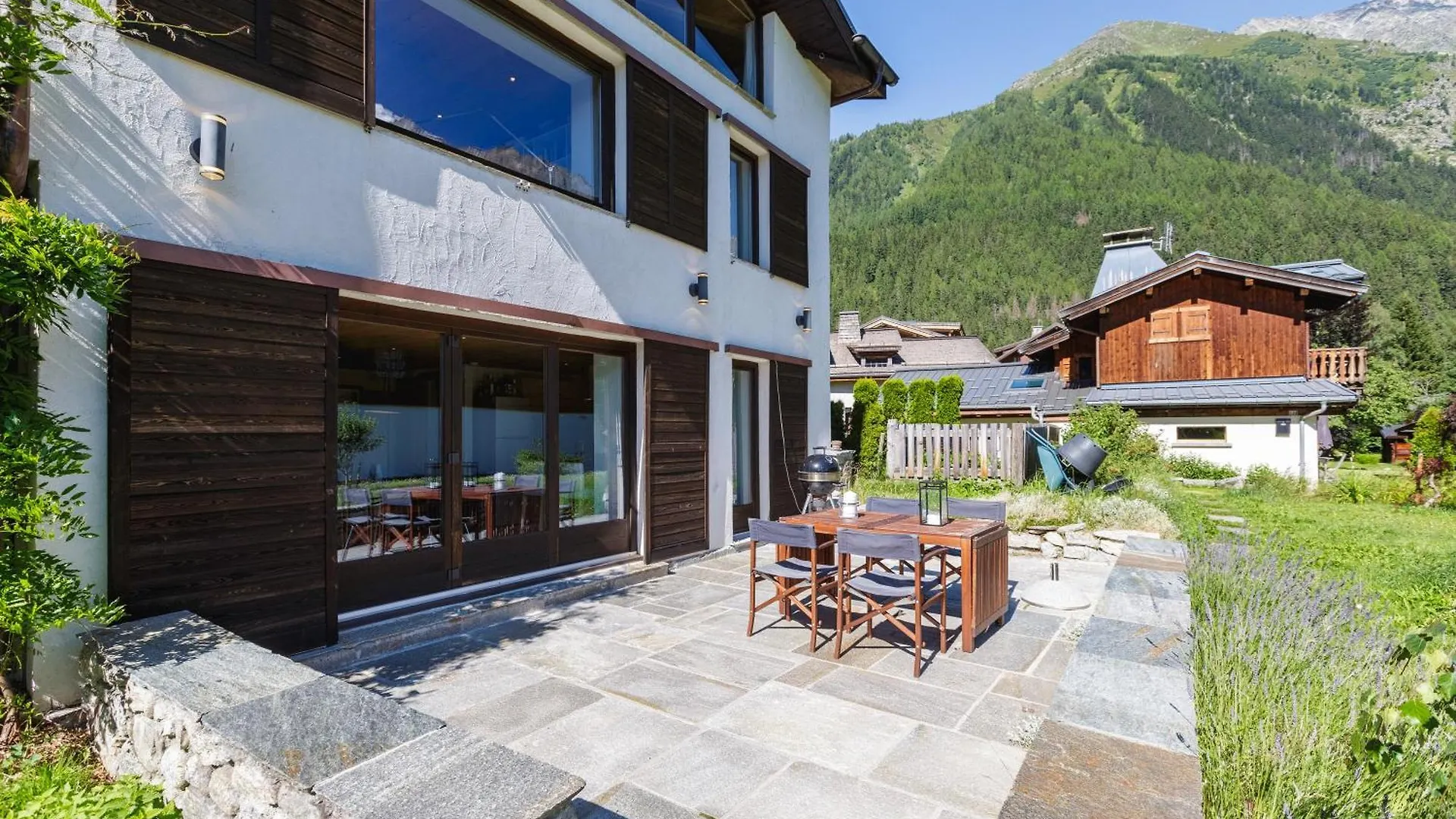 Chalet Plein Centre - Savoyard Moderne - Happy Rentals Chamonix